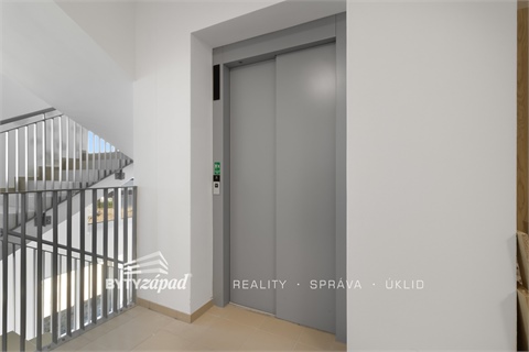 Pronájem bytu 2kk, 33 m² - 16