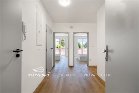 Pronájem bytu 3kk, 82 m² - 0