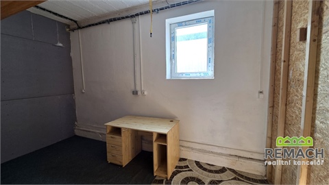 Pronájem skladu / haly, 300 m² 2