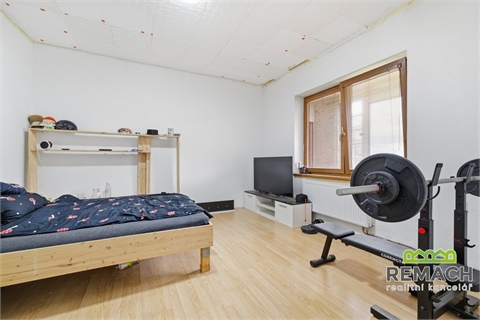 Prodej rodinného domu, 308 m² 24