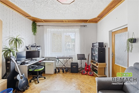 Prodej rodinného domu, 308 m² 2