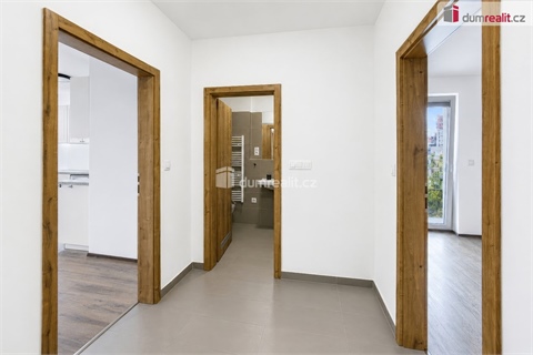 Pronájem bytu 2kk, 63 m² - 12