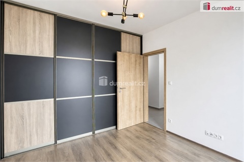 Pronájem bytu 2kk, 63 m² 8
