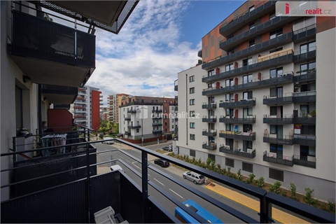 Pronájem bytu 2kk, 63 m² 0
