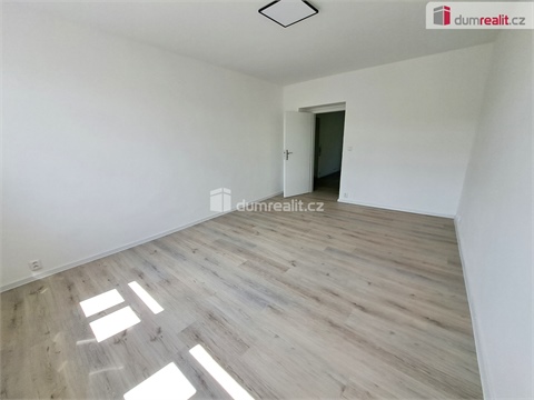 Pronájem bytu 1+1, 40 m² 8