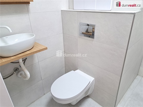 Pronájem bytu 1+1, 40 m² 10