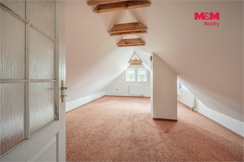 Prodej rodinného domu, 200 m² - 12