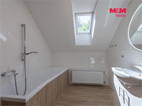 Prodej rodinného domu, 129 m² - 24