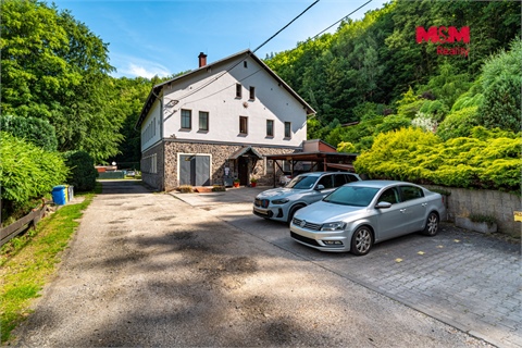 Prodej rodinného domu, 746 m² 2