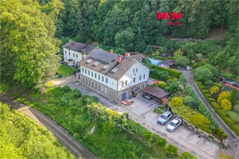 Prodej rodinného domu, 746 m² 0
