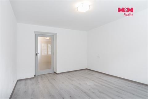 Pronájem bytu 2+1, 55 m² 12