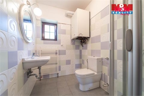 Prodej rodinného domu, 240 m² - 12