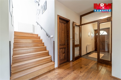 Prodej rodinného domu, 240 m² 10