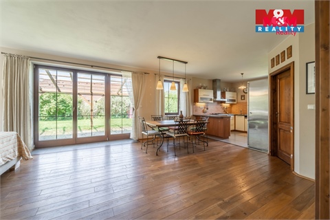 Prodej rodinného domu, 240 m² - 6