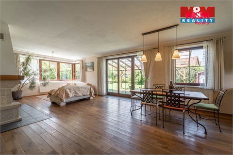Prodej rodinného domu, 240 m² - 8