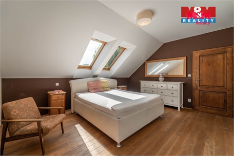 Prodej rodinného domu, 240 m² - 22