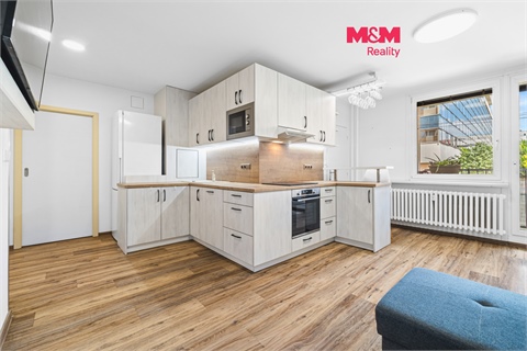 Prodej bytu 4kk, 70 m² 0