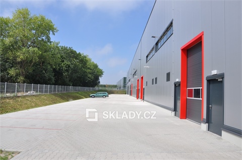 Pronájem skladu / haly, 440 m² 2