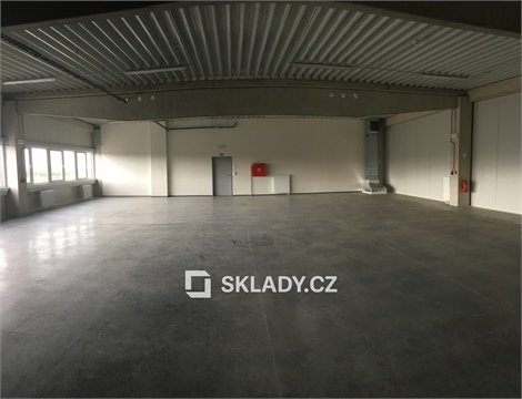Pronájem skladu / haly, 440 m² - 4