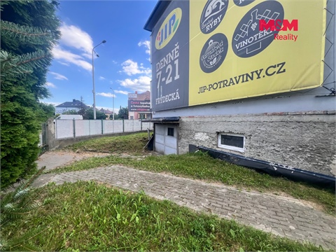 Prodej komerčního objektu, 447 m² 18