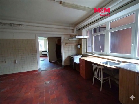 Pronájem obchodních prostor, 93 m² 0