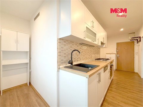 Pronájem bytu 2+1, 58 m² 2