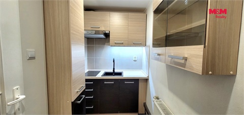 Pronájem bytu 1+1, 28 m² - 0