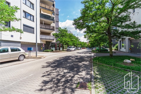 Prodej bytu 2kk, 56 m² - 24