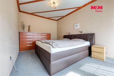 Prodej rodinného domu, 220 m² 18