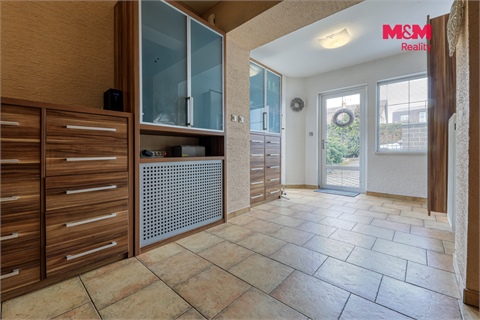 Prodej rodinného domu, 220 m² 10