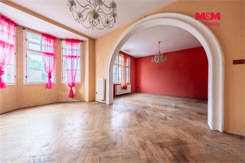 Prodej rodinného domu, 287 m² 2