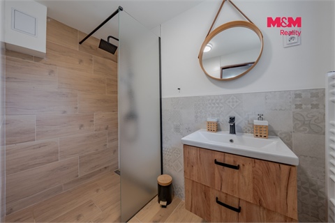 Prodej rodinného domu, 180 m² - 0