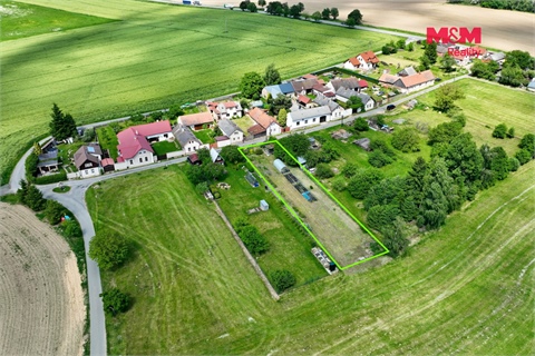 Prodej stavebního pozemku, 1 177 m² 4