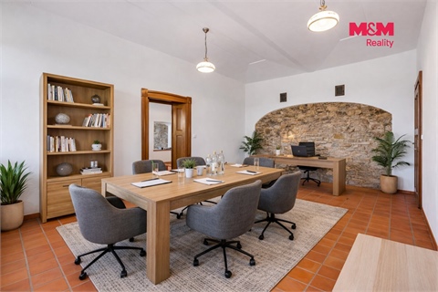 Prodej rodinného domu, 332 m² 12