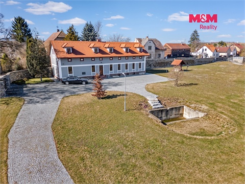 Prodej rodinného domu, 332 m² - 20