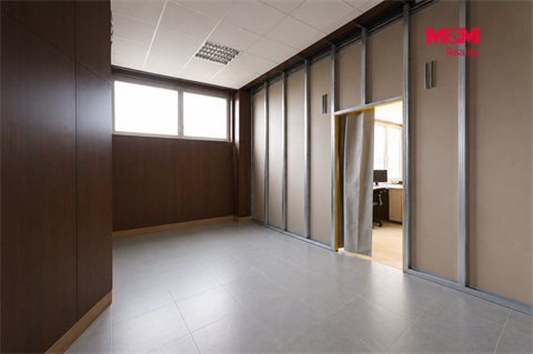 Pronájem obchodních prostor, 93 m² - 2