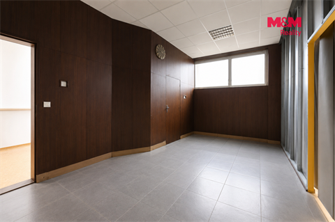 Pronájem obchodních prostor, 93 m² 4