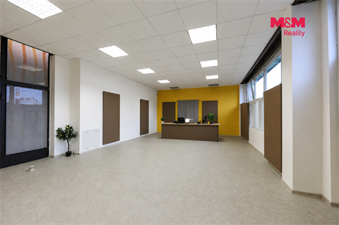 Pronájem obchodních prostor, 93 m² - 0