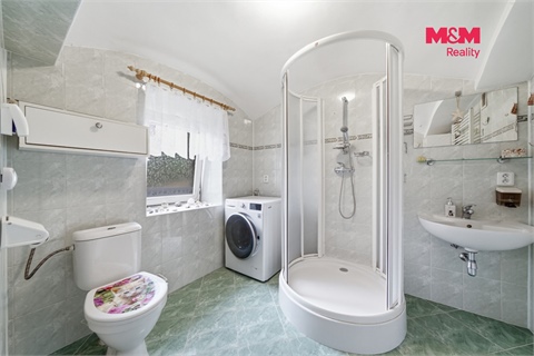 Prodej rodinného domu, 260 m² - 16