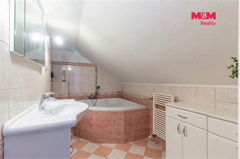 Prodej bytu 3kk, 89 m² - 12