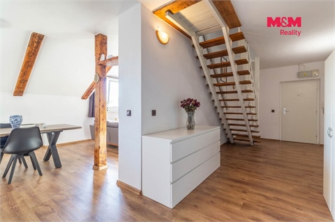 Prodej bytu 3kk, 89 m² 8