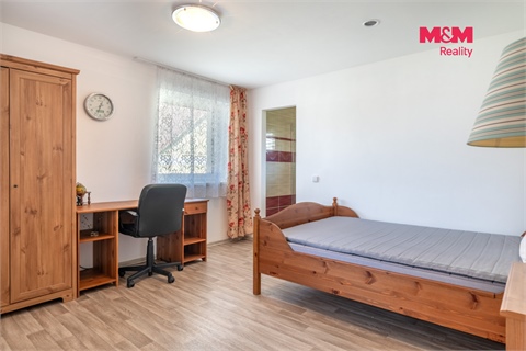 Prodej rodinného domu, 238 m² 14