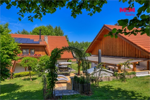 Prodej rodinného domu, 466 m² - 0