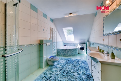 Prodej rodinného domu, 466 m² - 24
