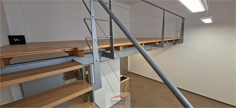 Pronájem kanceláře, 58 m² 18