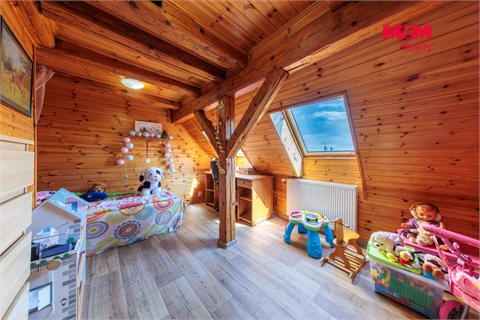 Prodej rodinného domu, 210 m² - 14