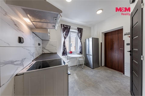 Prodej bytu 3+1, 51 m² 8