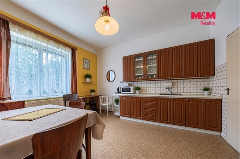 Prodej rodinného domu, 187 m² 2