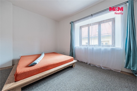 Prodej rodinného domu, 240 m² - 8
