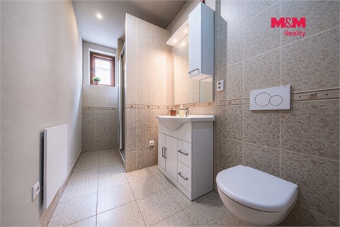 Prodej rodinného domu, 240 m² 2